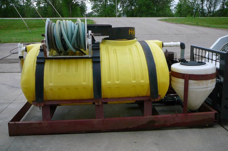 Hydro Turf Seader an Skid