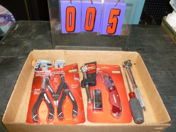 SnS Auctions # 164 Misc. tools and flats.