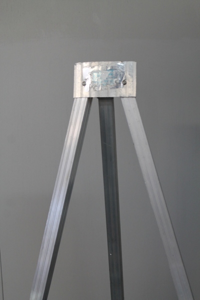 Easel