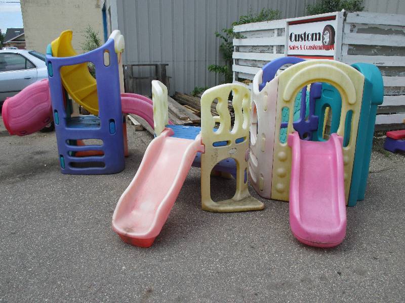 Little tikes house