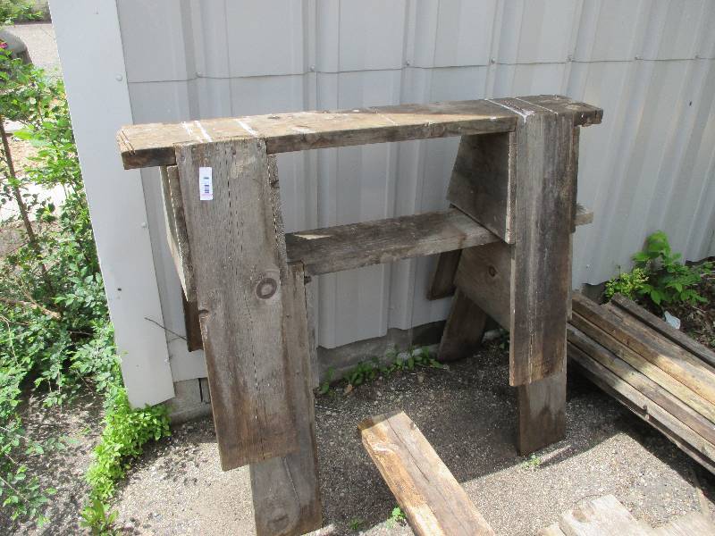 sawhorses