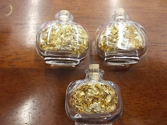 3 Glass Bottles Of Gold Flake No Gaurantee Of Quality Or Quantity