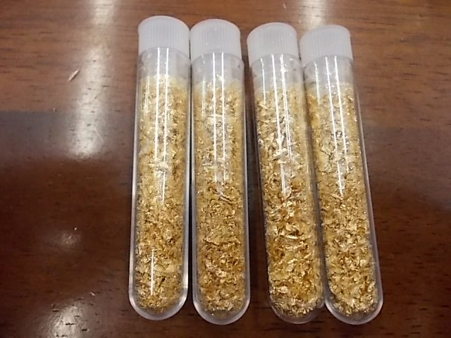 4 Vials Of Gold Flake No Guarantee Of Quality Or Quantity