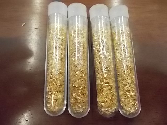 4 Vials Of Gold Flake No Guarantee Of Quality Or Quantity