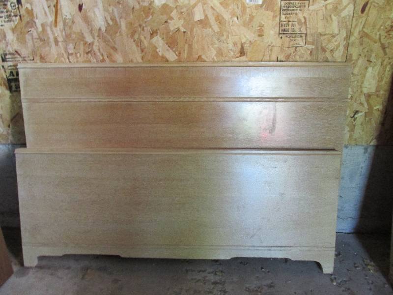 Vintage head and foot board, all wo...