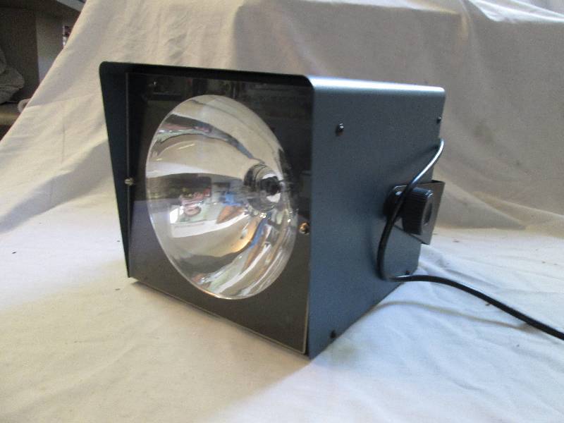 lot 6 image: American Dj Super strobe Mkii high ...