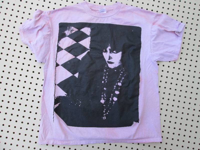 lot 45 image: New Vintage Punk, Rock, Alternative...