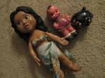 lot 166 image: Vintage piggy bank and 2 girl figur...