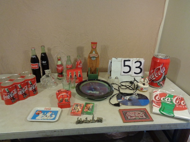 lot 53 image: Coca Cola Collectibles