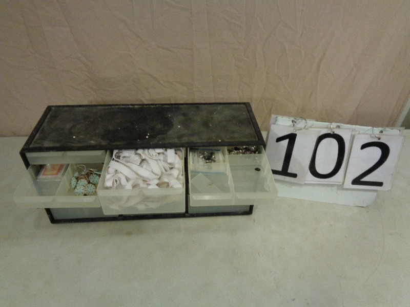 lot 102 image: Sewing  Craft Items