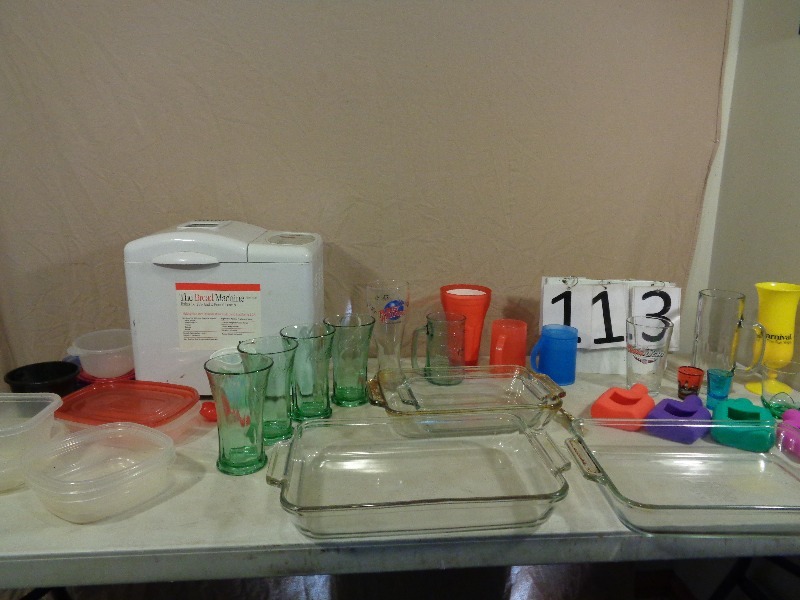 lot 113 image: Kitchen Items