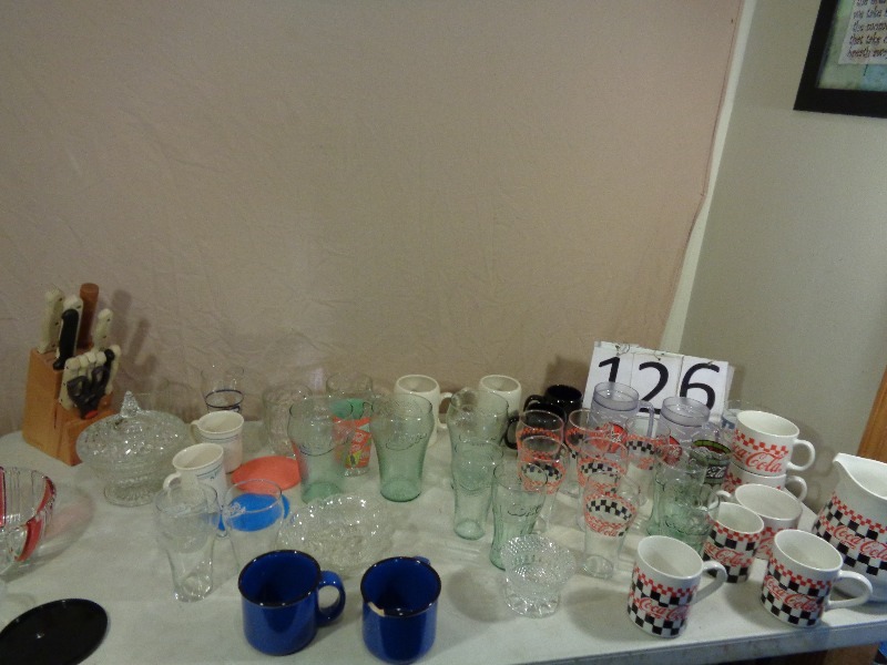 lot 126 image: Coca Cola Glasses and More