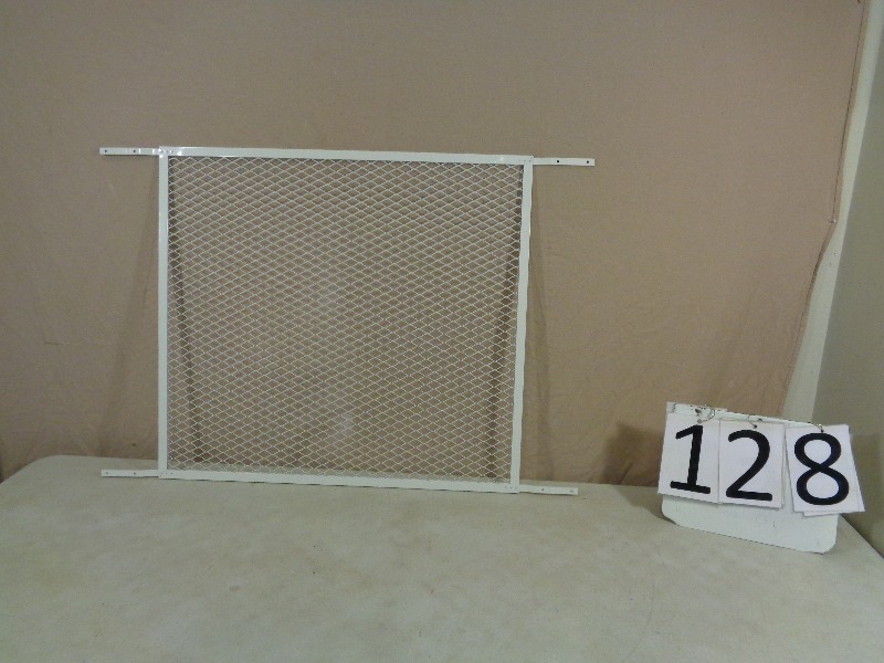 lot 128 image: Metal Screen Gaurd