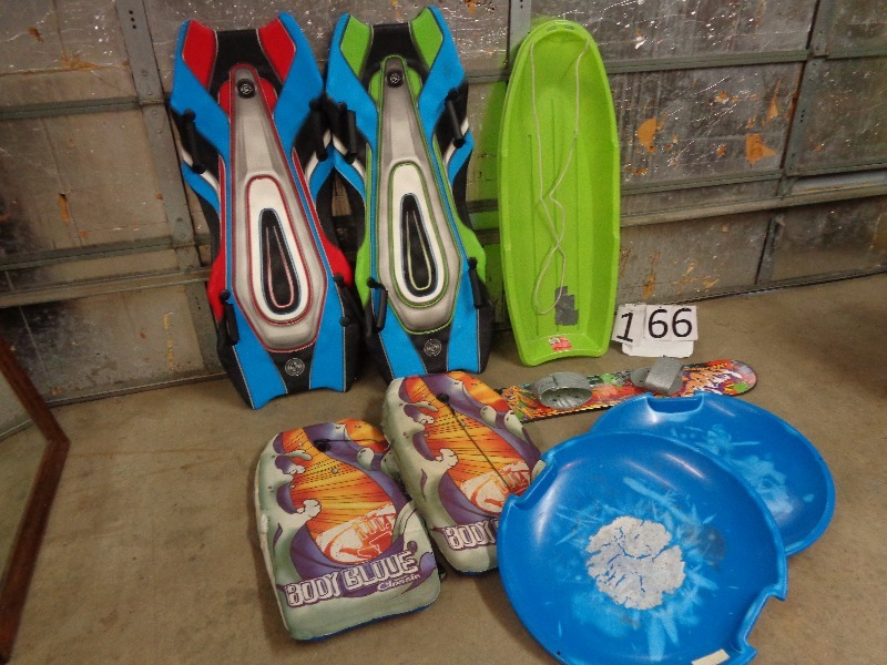 lot 166 image: Sleds and More