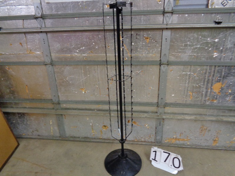 lot 170 image: Metal Chip Clip Merchandise RackNe