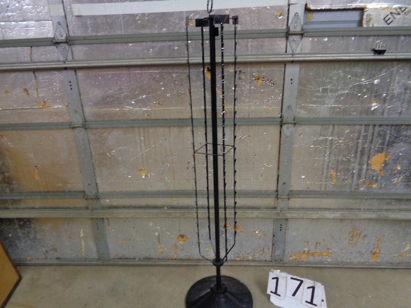 lot 171 image: New Metal Chip Clip Merchandise RackNe
