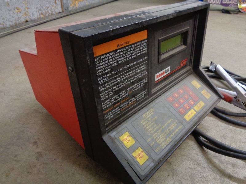 lot 67A image: Battery Tester