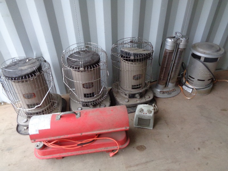 lot 9 image: Heaters