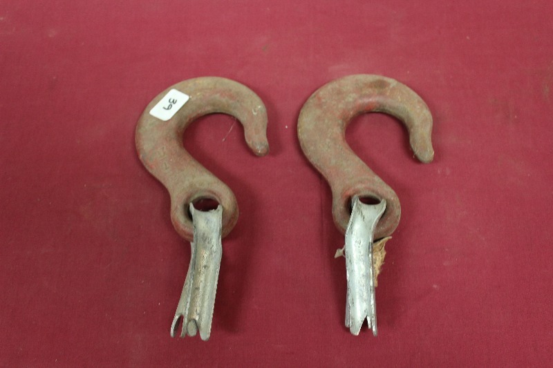 Pair of Hooks