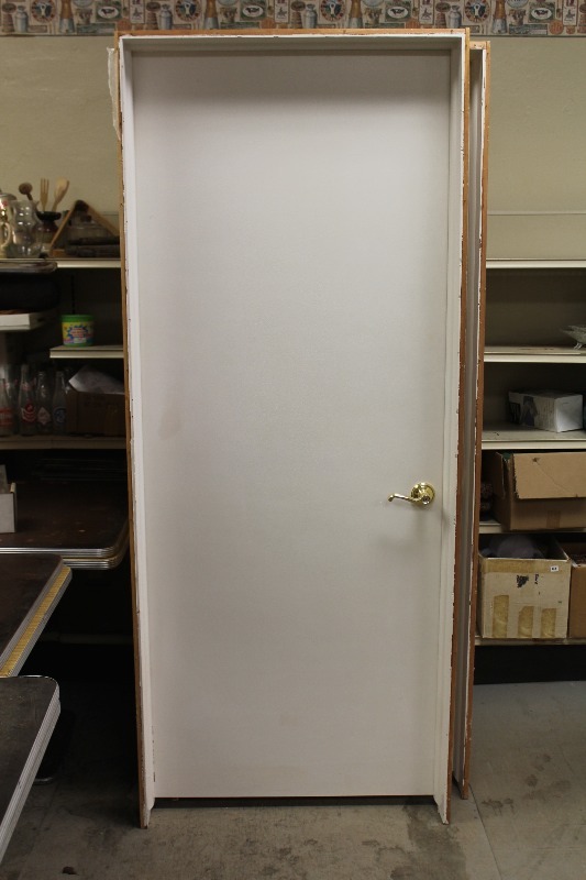 80 x 32 Interior Door with Hardware