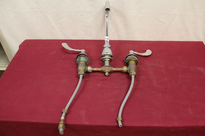 Commercial Sink Fixtures