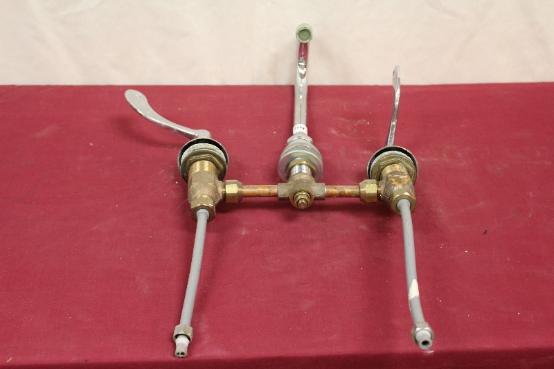 Commercial Sink Fixtures