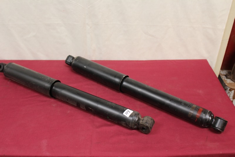 1997-2004 Ford F-150 New Pair of Front Shocks