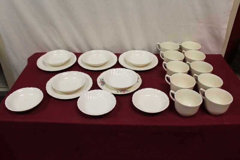 Lot of Kitchenware