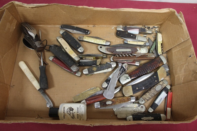 Lot of Pocket Knives
