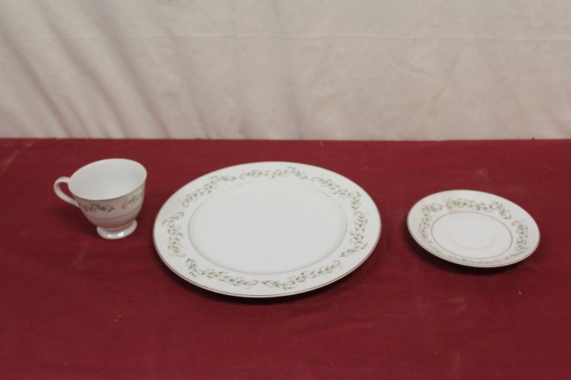 Matching Kitchen Set