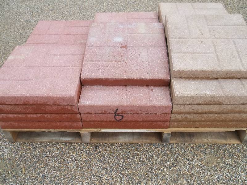16 Square Brickface Red