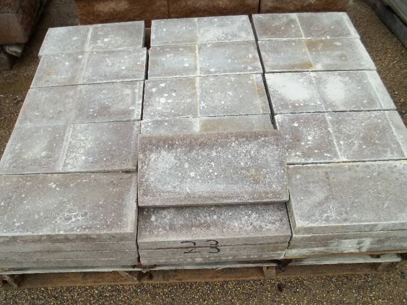 Patio Block Brown 1 58Hx7 58Wx15 58L
