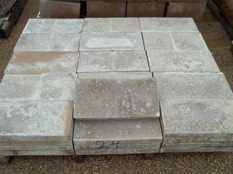 Patio Block Brown 1 58Hx7 58Wx15 58L
