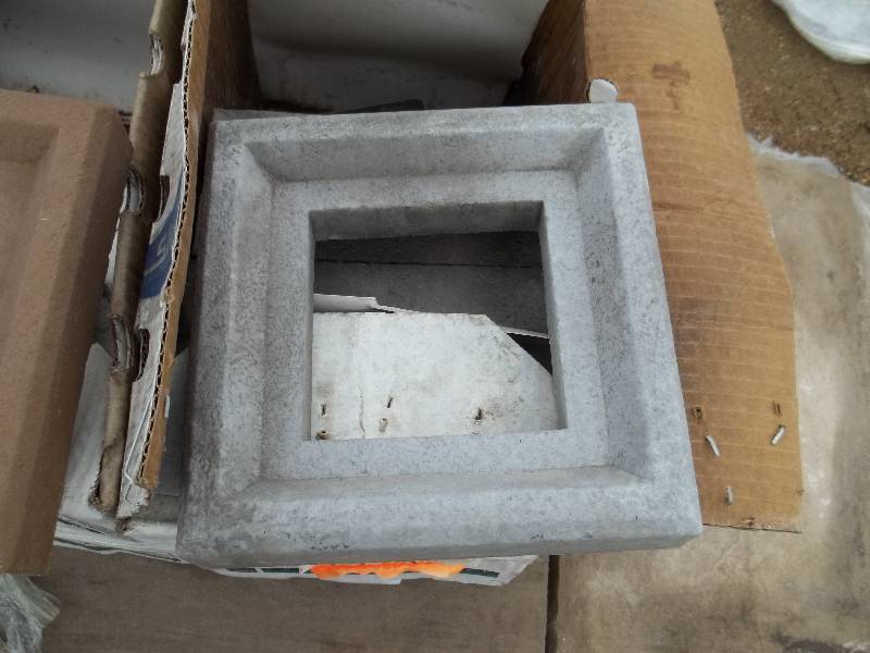 Cultured Stone - Double Receptacle Stone - Mocha - 8 x 10pcs.