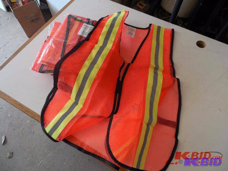 lot 18-COPY image: Lot of 25 Safety Reflective Vests - XL
