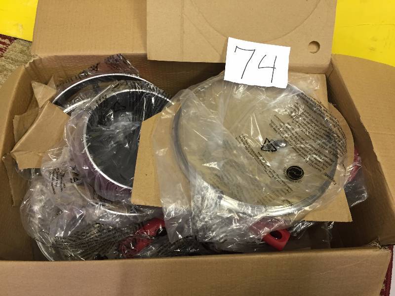lot 74 image: Food Network 10 Piece Enamel cookware