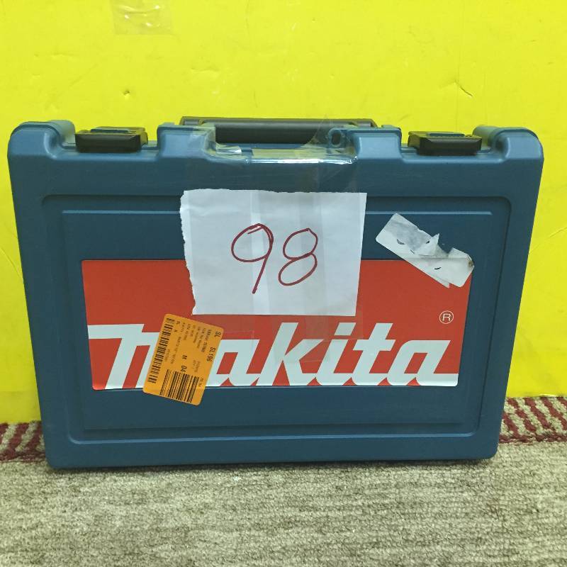 lot 98 image: Makita 12  18V driver
