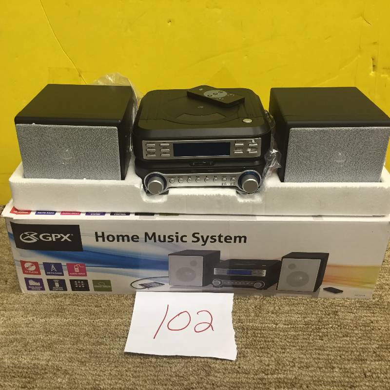 lot 102 image: GPX Home Music System