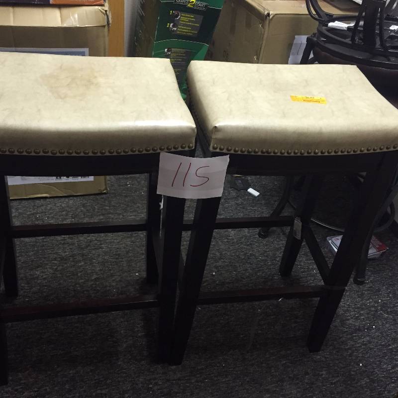 lot 115 image: Lot of 2 Allure Bar Stools White
