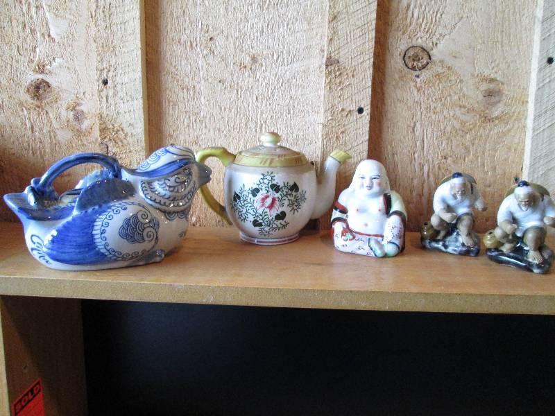 Oriental figures and holders...