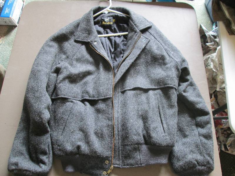 Aberdeen coat, size 40...