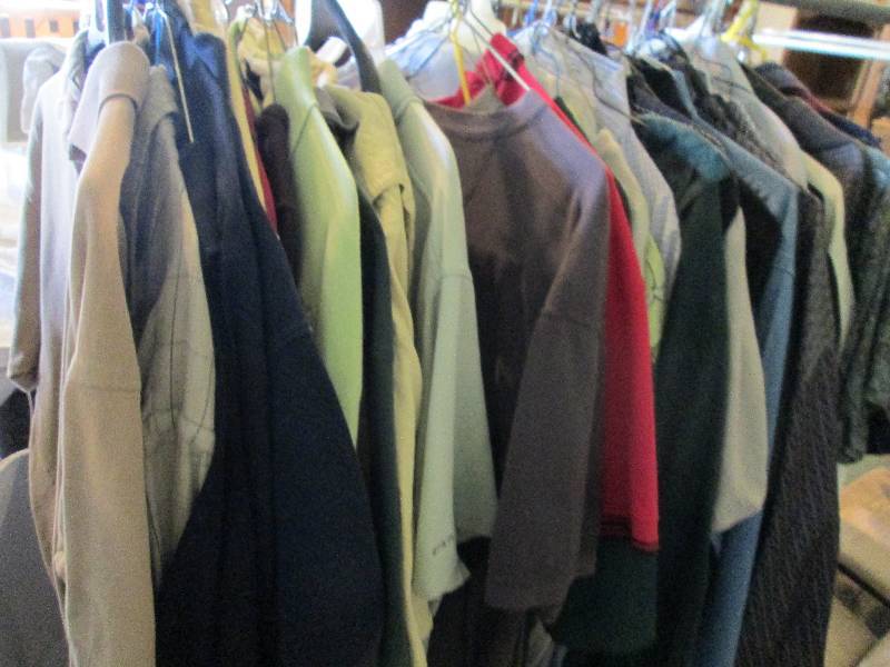 Lot of mens shirts, size L and XL i...