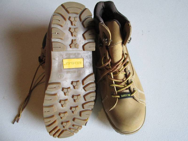 Pair of Rustler size 8 steel toe wo...
