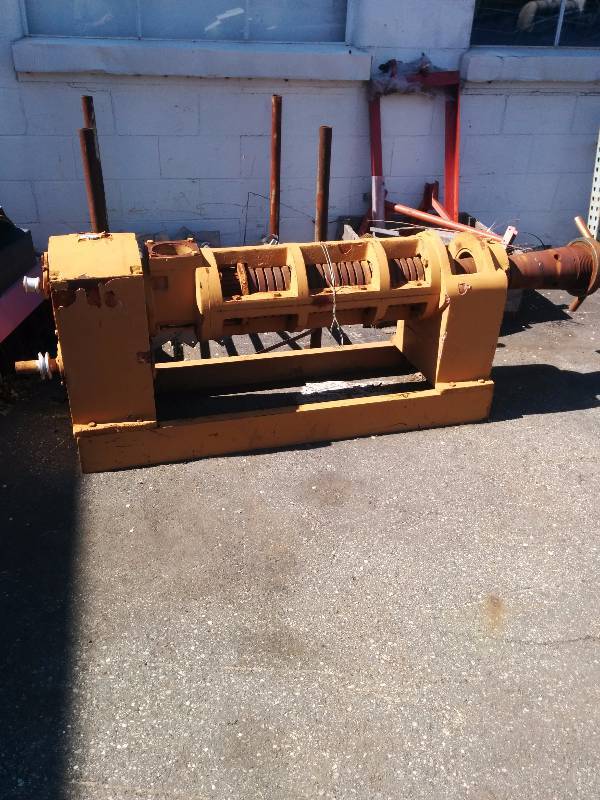 Full Sized Oil Press 10 ton or 6 ton Screw Press