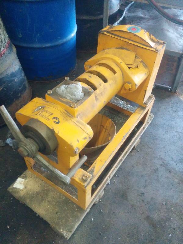 Oil Press - Portable Screw Press Bio Diesel Oil Press