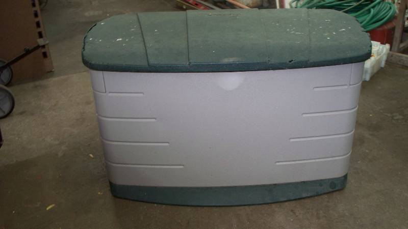 Storage box