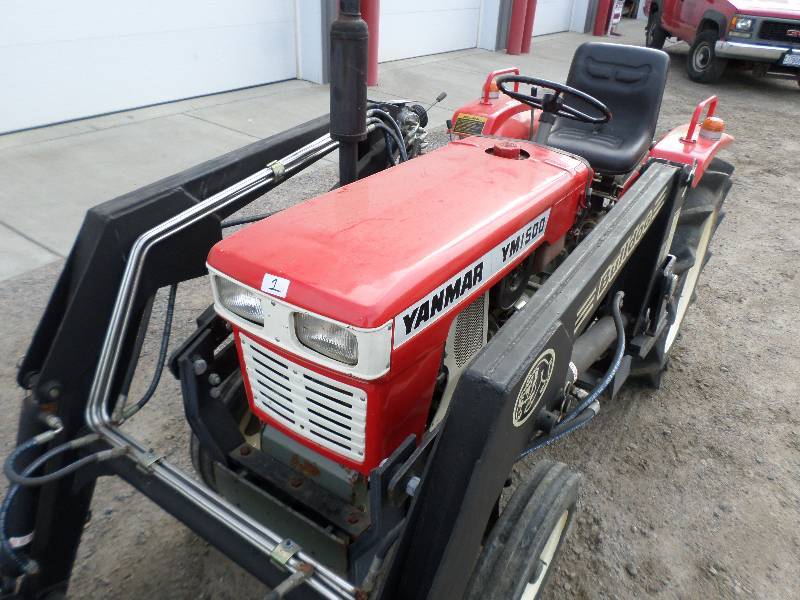 Yanmar YM1500 Tractor With Bulldog LE Tractors 2