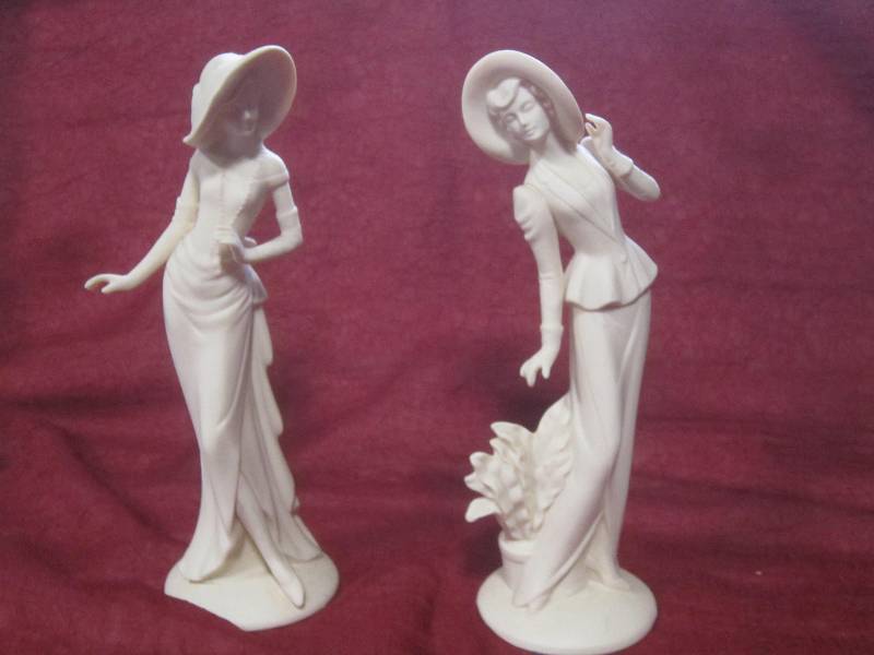Victorina Figures