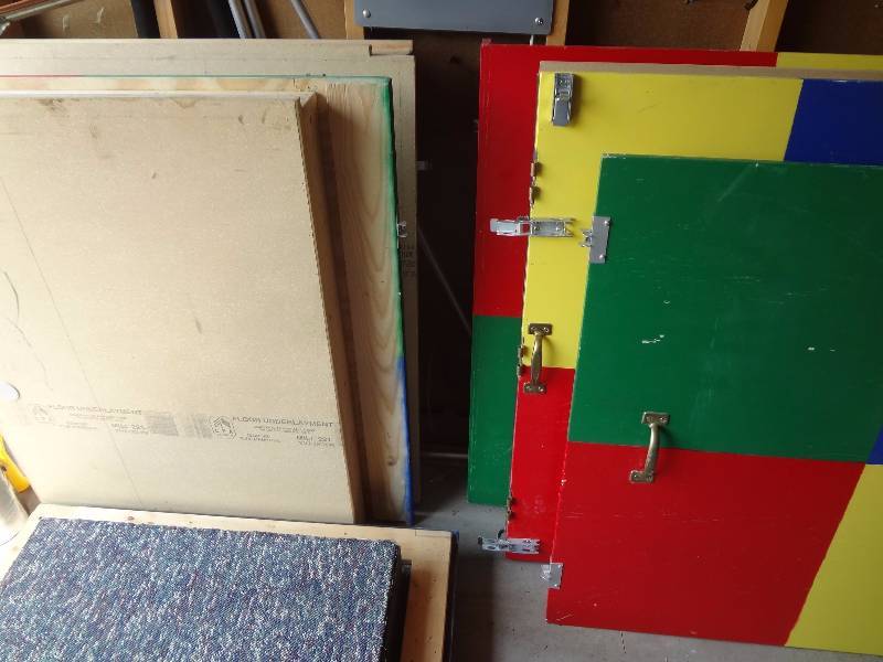 lot 6 image: Large Sound Isolation Box