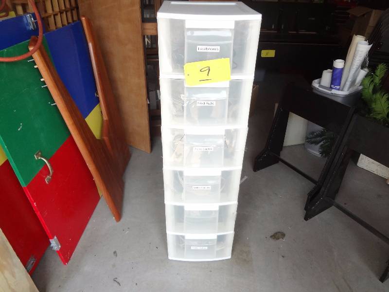 lot 9 image: Stack of Plastic Drawers
